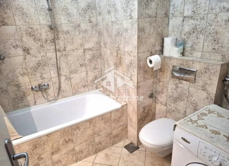 Izdavanje, četvorosoban stan, 105m², Crveni Krst, Beograd