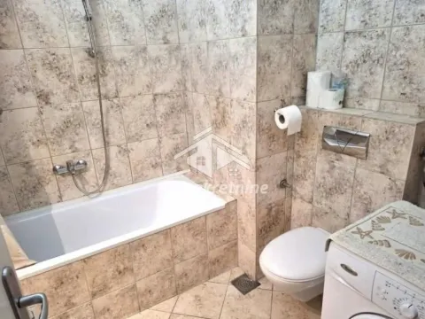 Izdavanje, četvorosoban stan, 105m², Crveni Krst, Beograd - image 17