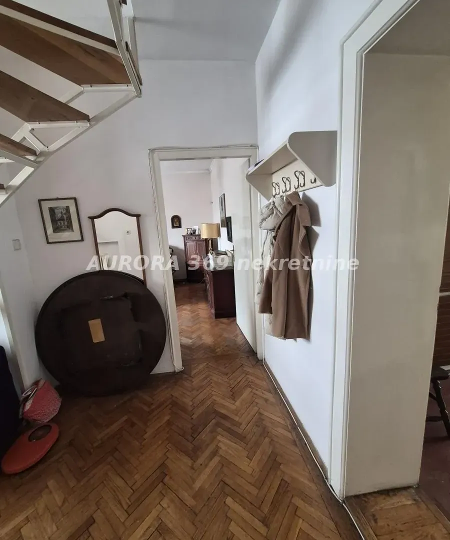 Sale, three bedroom apartment, 75m², Vračar Hram, Vračar Sve Podlokacije