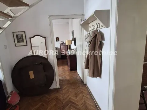 Prodaja, trosoban stan, 75m², Vračar Sve Podlokacije, Beograd - image 4