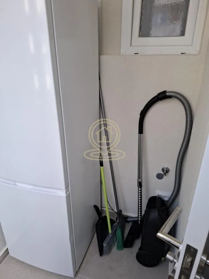 Izdavanje, dvosoban stan, 40m², Čubura, Beograd