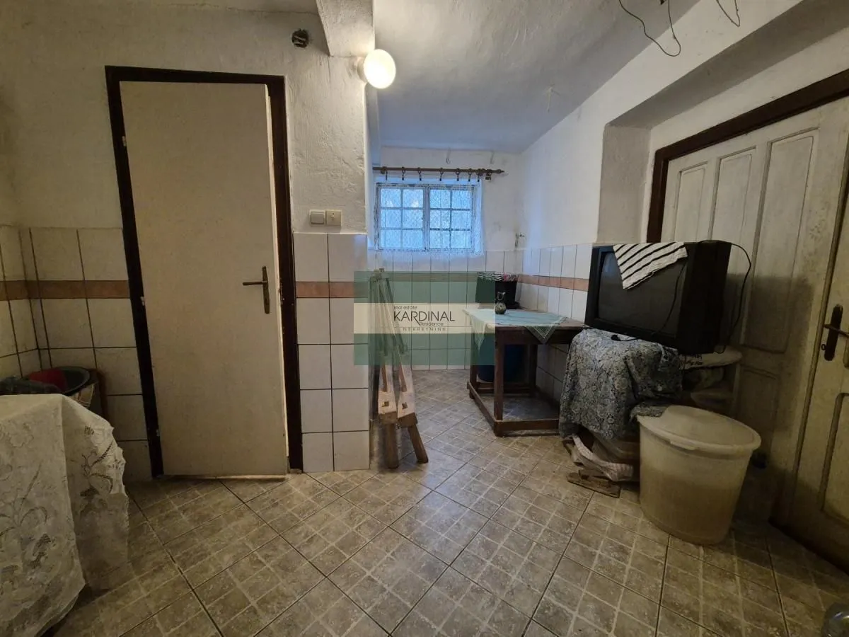 Prodaja, kuća, 280m², Majur, Jagodina