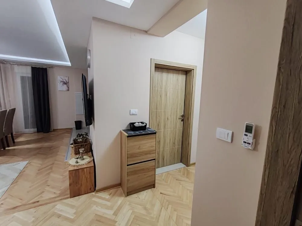 Prodaja, dvosoban stan, 59m², Centar, Vrnjačka Banja