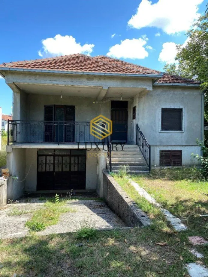 Rent, house, 120m², Zagorič, Podgorica