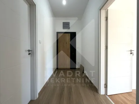 Rent, two bedroom apartment, 64m², Tološi, Podgorica - image 13