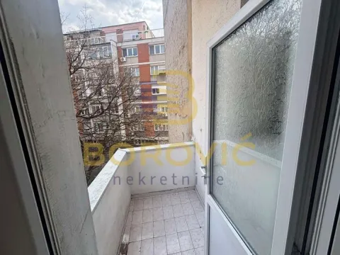 Rent, three bedroom apartment, 70m², Palilula Sve Podlokacije, Beograd - image 6