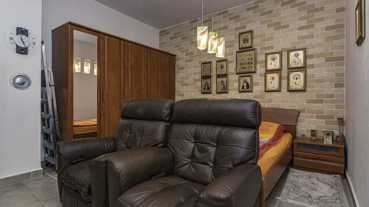 Prodaja, kuća, 400m², Danilovgrad, Crna Gora