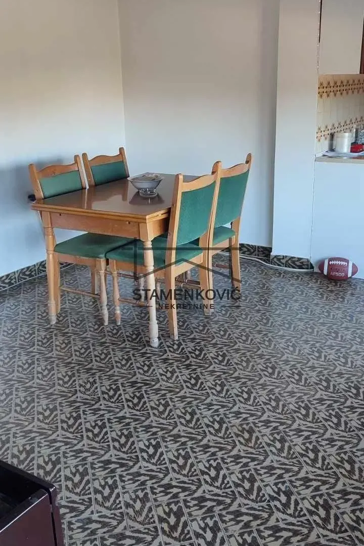 Prodaja, kuća, 330m², Veternik, Novi Sad Sve Podlokacije