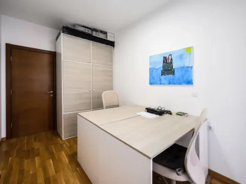Izdavanje, dvosoban stan, 68m², Tuški Put, Podgorica - image 4