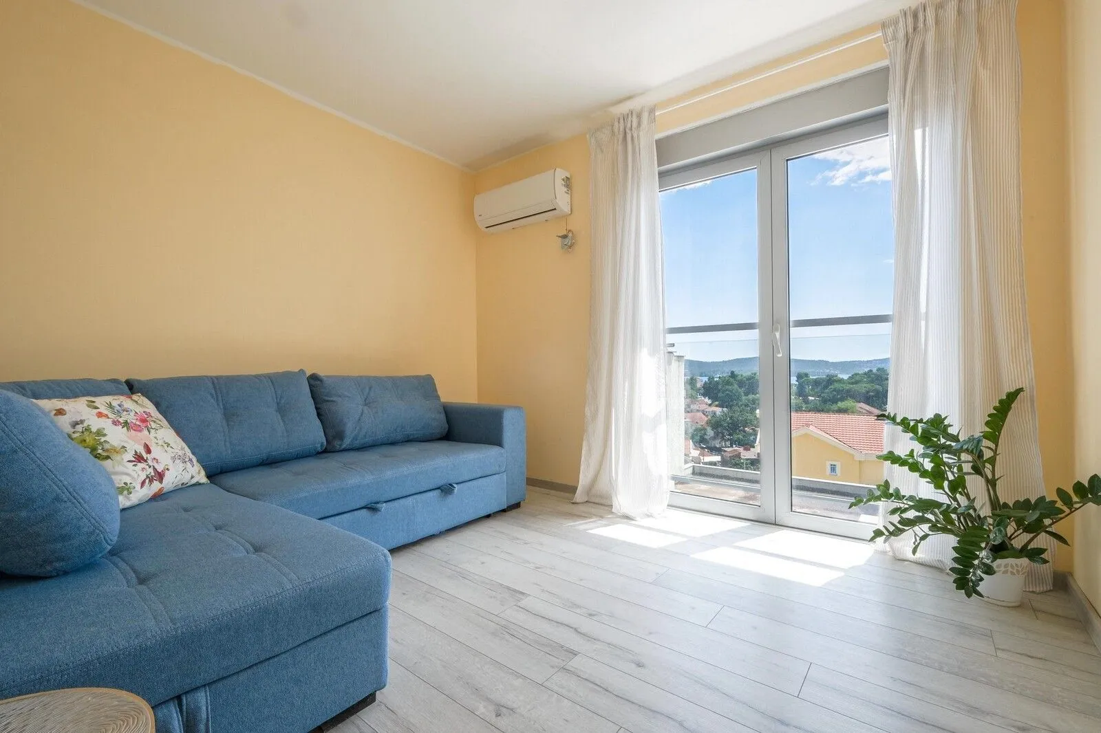 Prodaja, trosoban stan, 116m², Tivat, Crna Gora