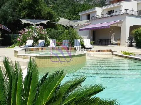 Prodaja, kuća, 466m², Tivat, Crna Gora - image 1