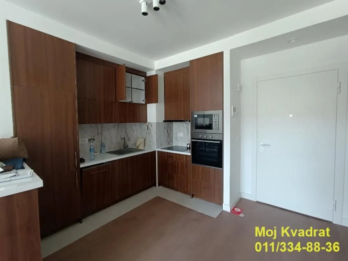 Prodaja, trosoban stan, 72m², Savski Venac, Beograd