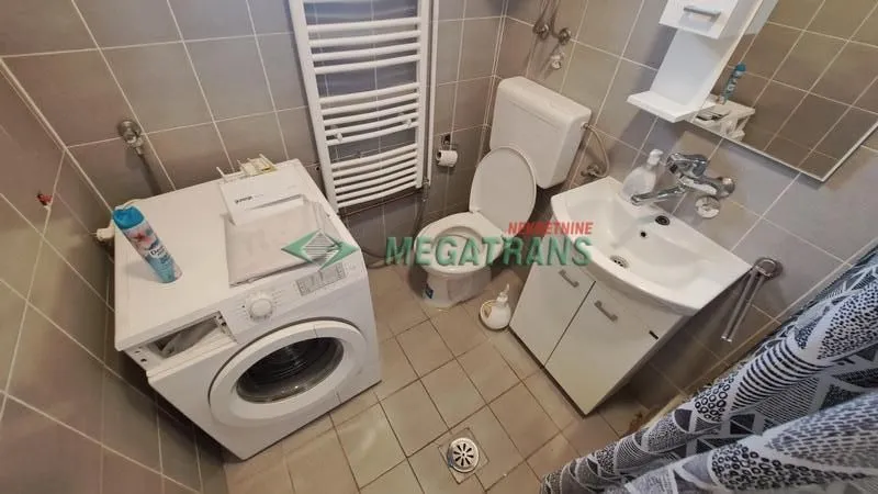 Izdavanje, stan, 26m², Centar, Novi Sad