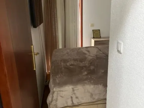 Izdavanje, dvosoban stan, 60m², Pobrežje, Podgorica - image 7