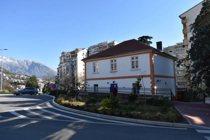 Sale, house, 210m², Centar, Tivat