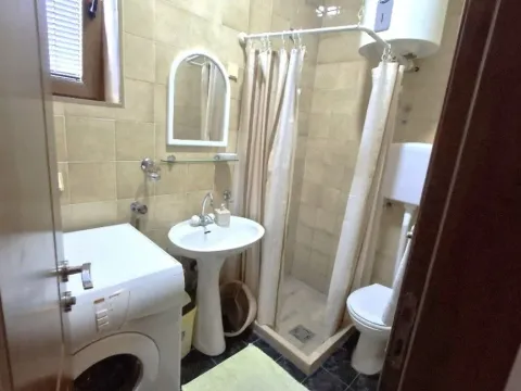 Izdavanje, garsonjera, 35m², Ilino, Bar - image 7