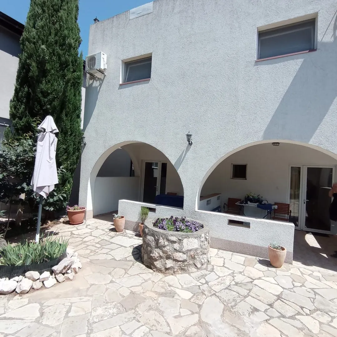 Rent, studio apartment, 35m², Dubrava, Bar