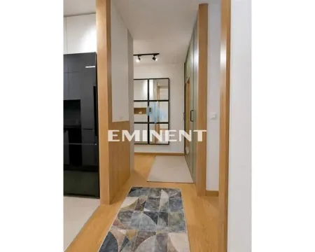 Izdavanje, trosoban stan, 81m², Novi Beograd Blok 65, Novi Beograd Sve Podlokacije - image 9