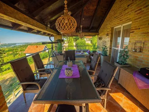 Prodaja, kuća, 140m², Beočin, Srbija - image 12