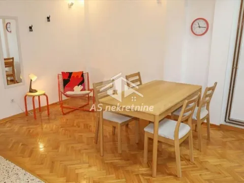 Izdavanje, dvosoban stan, 100m², Stari Grad, Beograd - image 5