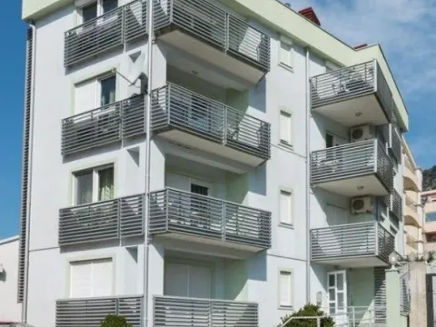 Izdavanje, jednosoban stan, 34m², Lazi, Budva - image 3