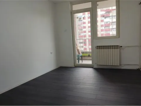 Sale, two bedroom apartment, 79m², Dom zdravlja, Niš - image 15