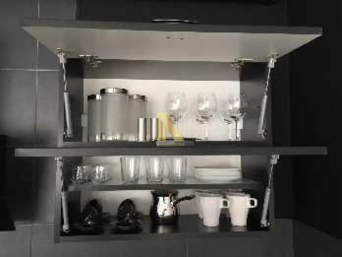 Izdavanje, dvosoban stan, 45m², Centar, Novi Sad