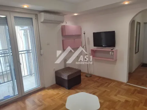 Izdavanje, jednosoban stan, 37m², Grbavica, Novi Sad Sve Podlokacije - image 2