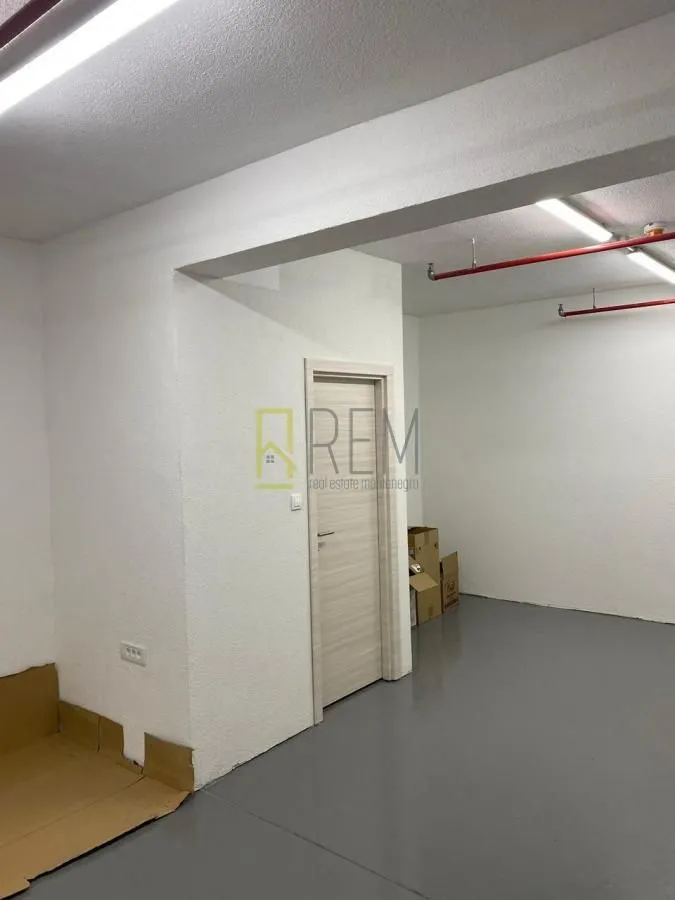 Sale, office space, 144m², Podgorica, Crna Gora