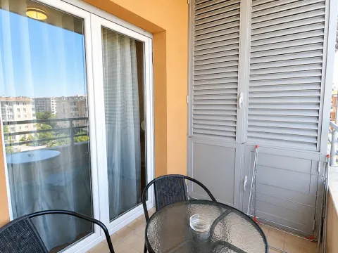 Izdavanje, jednosoban stan, 51m², City Kvart, Podgorica - image 6