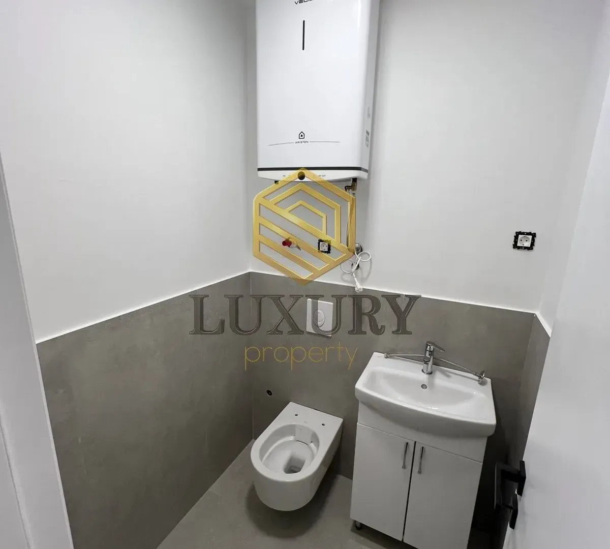 Rent, office space, 95m², City Kvart, Podgorica
