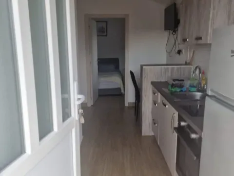 Izdavanje, jednosoban stan, 25m², Kalimanj, Tivat - image 13