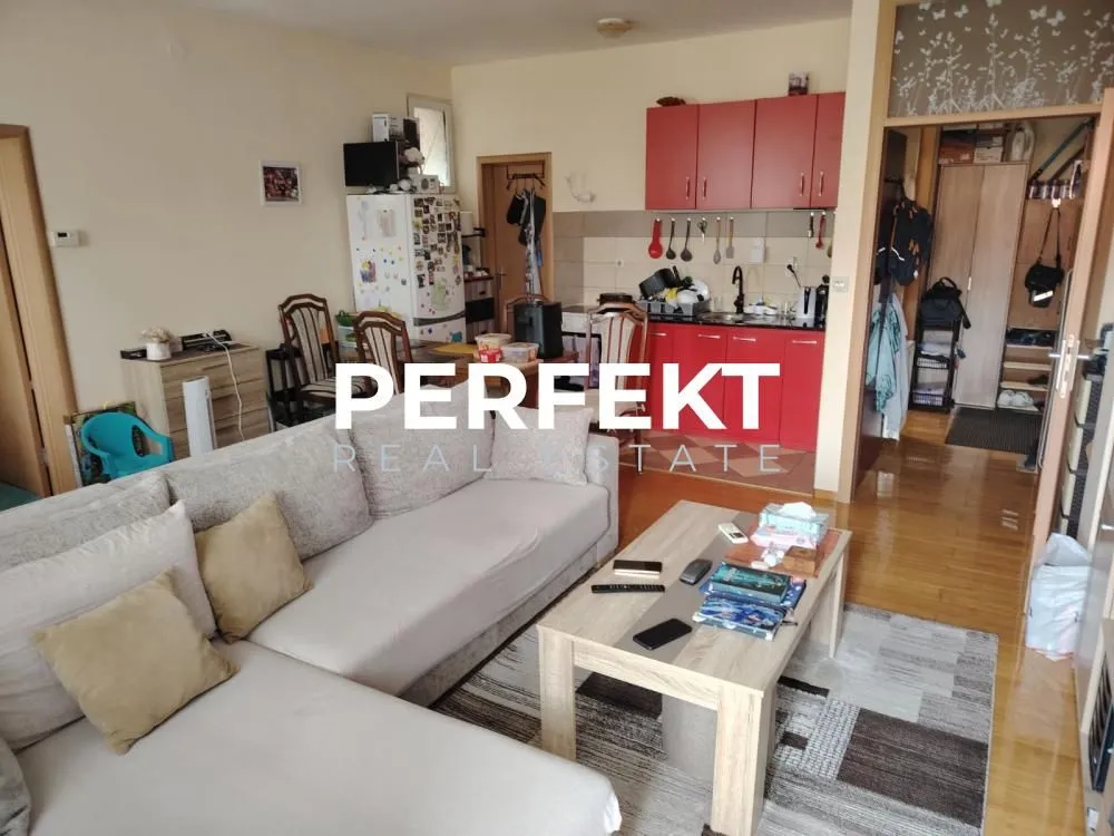 Prodaja, dvosoban stan, 52m², Pančevo, Srbija