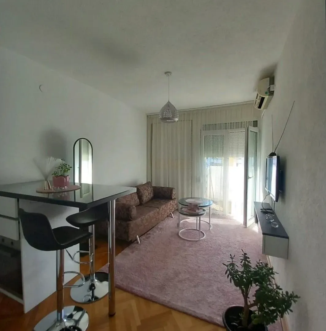 Izdavanje, stan, 20m², Gintaš, Podgorica