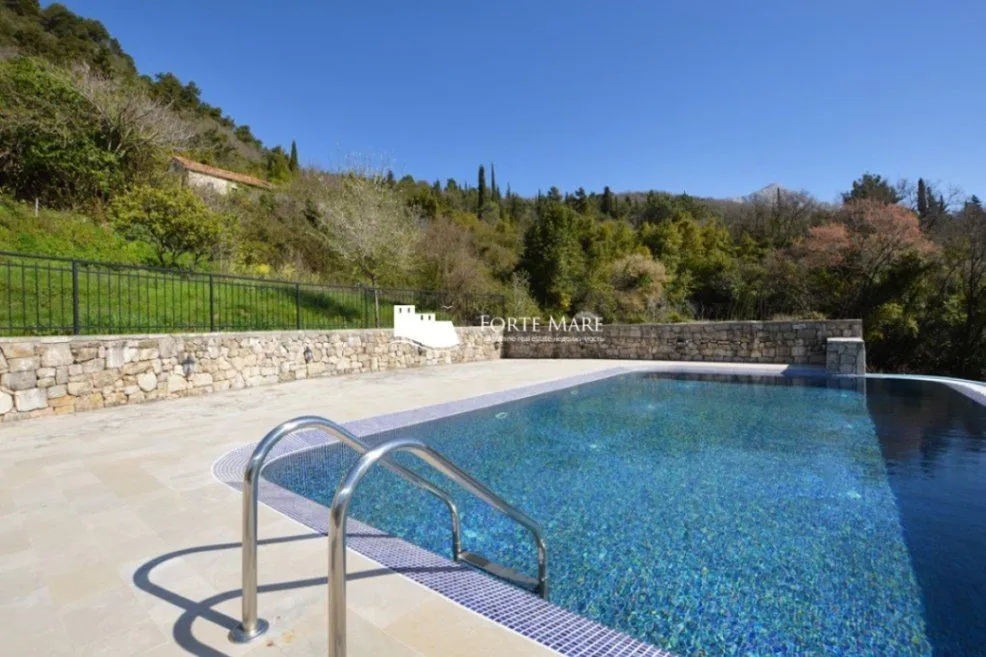 Prodaja, jednosoban stan, 67m², Lučići, Herceg Novi