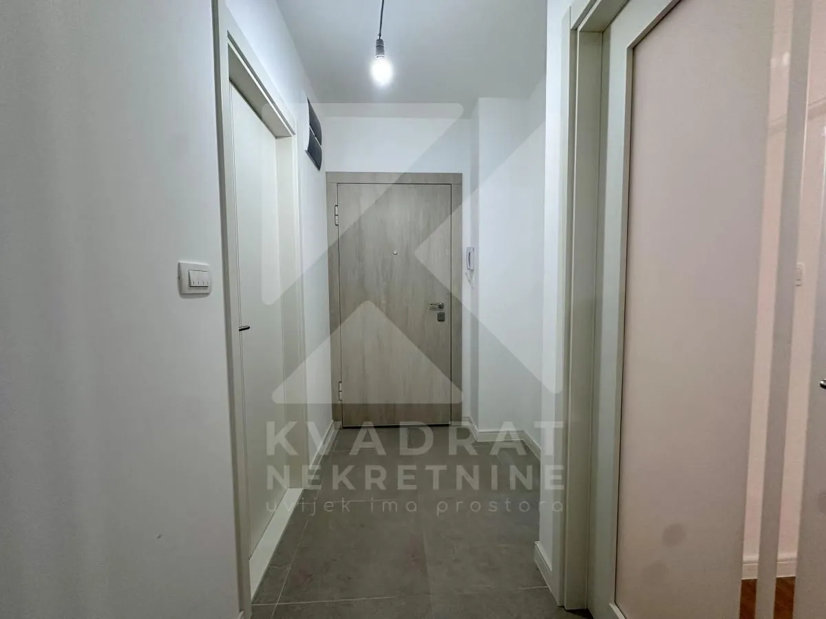 Rent, one bedroom apartment, 42m², Stari Aerodrom, Podgorica