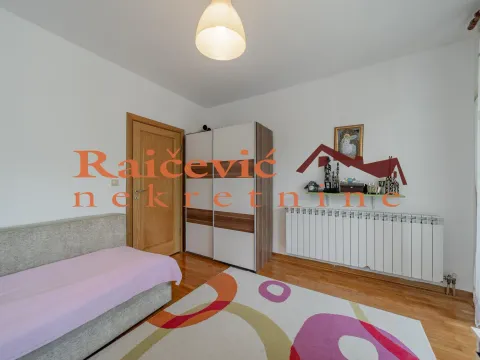Sale, apartment, 142m², Savski Venac, Beograd - image 11