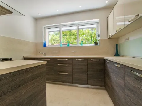 Sale, house, 240m², Stoliv, Kotor - image 9