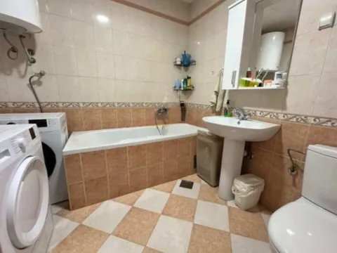 Prodaja, dvosoban stan, 48m², Dobrota, Kotor - image 4