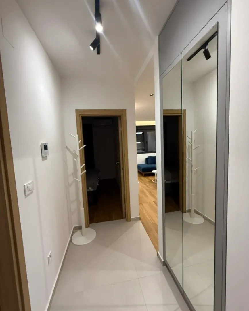 Izdavanje, dvosoban stan, 53m², New City, Podgorica