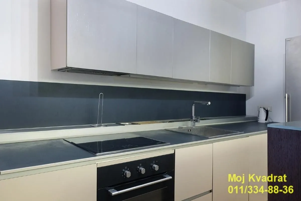Prodaja, četvorosoban stan, 105m², Vračar Sve Podlokacije, Beograd