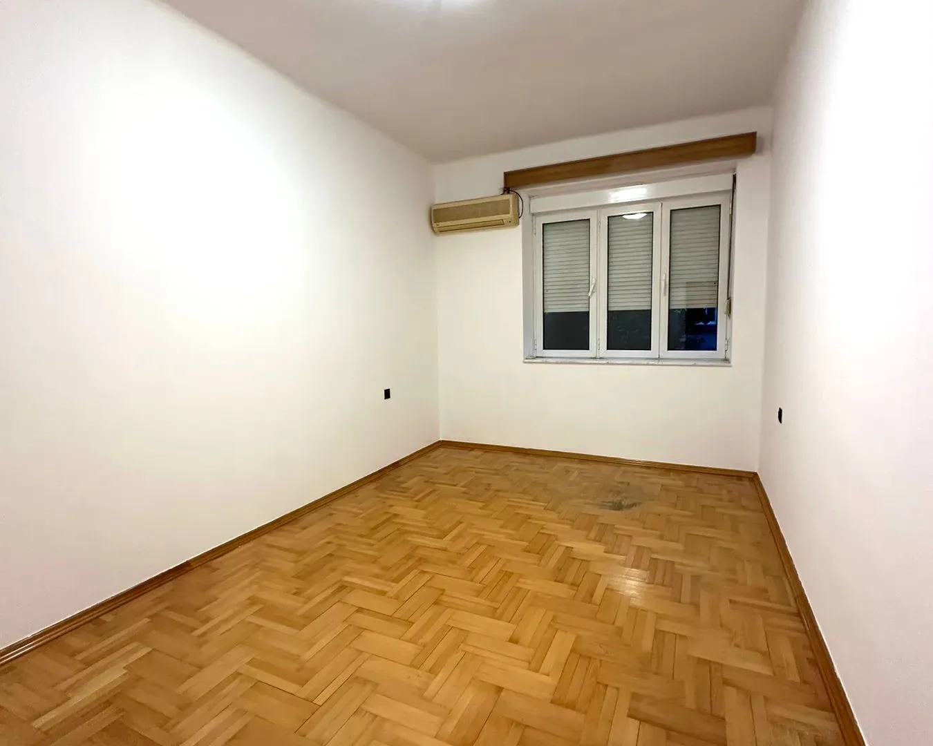 Rent, office space, 60m², Centar, Podgorica