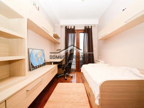 Izdavanje, dvosoban stan, 70m², Gorica C, Podgorica - image 8