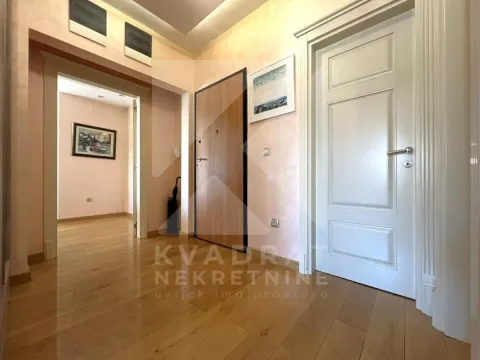 Prodaja, trosoban stan, 100m², 1 maj, Podgorica - image 14
