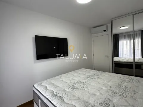 Rent, one bedroom apartment, 52m², Tološi, Podgorica - image 13