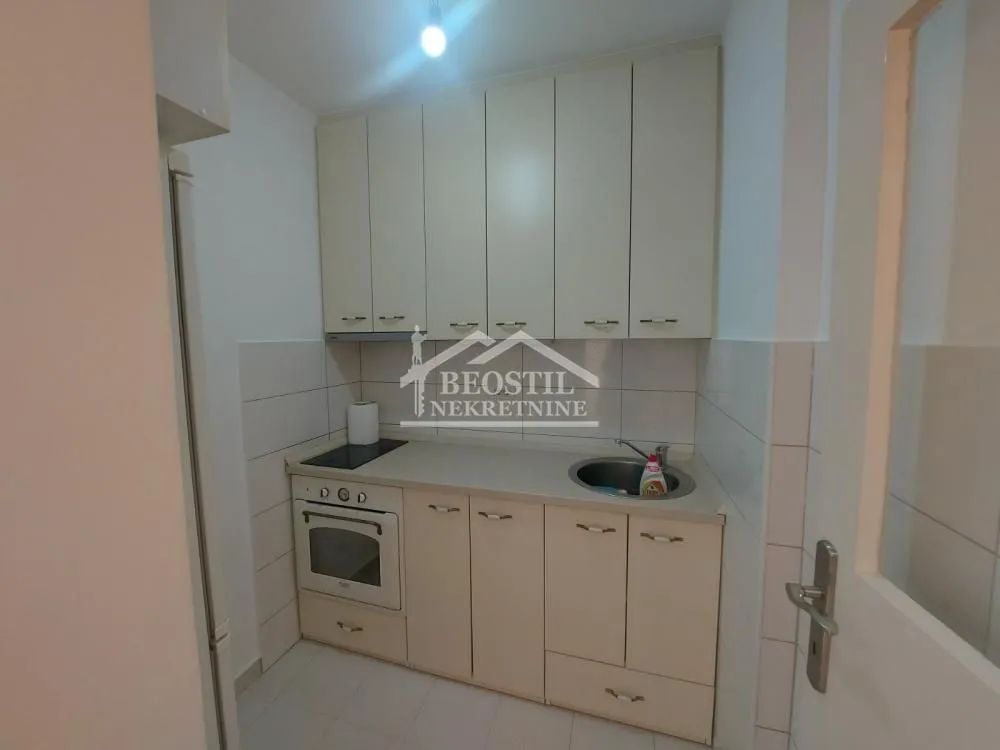 Rent, three bedroom apartment, 65m², Novi Beograd Blok 21, Novi Beograd Sve Podlokacije