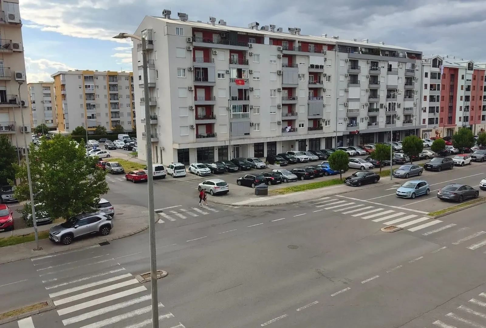 Izdavanje, garsonjera, 30m², Stari Aerodrom, Podgorica
