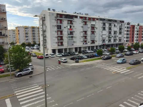 Izdavanje, garsonjera, 30m², Stari Aerodrom, Podgorica - image 5