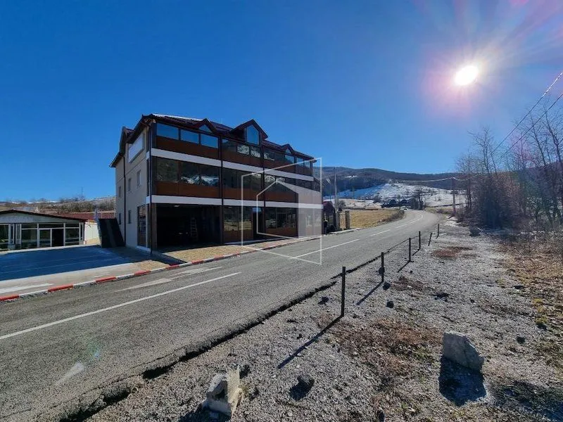 Rent, office space, 2000m², Šavnik, Crna Gora