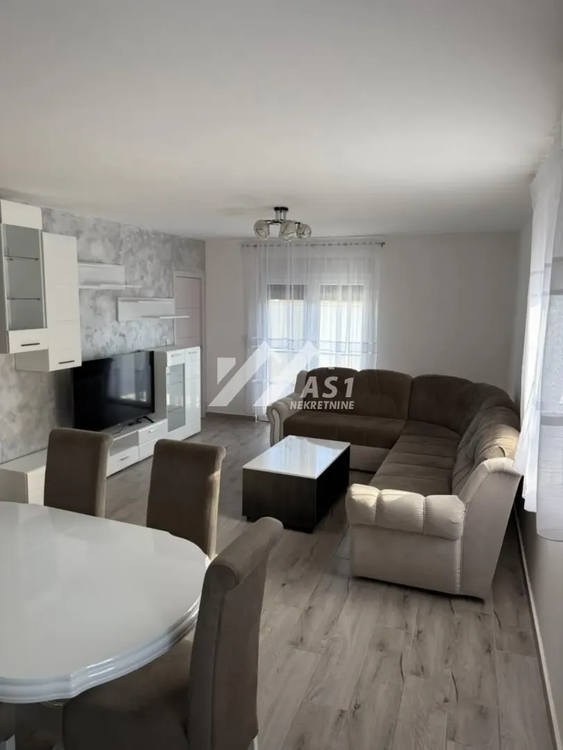 Izdavanje, četvorosoban stan, 91m², Telep, Novi Sad Sve Podlokacije